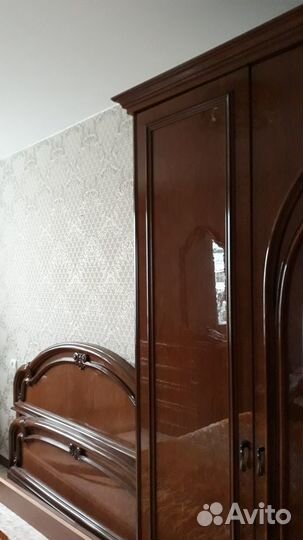Спальный гарнитур
