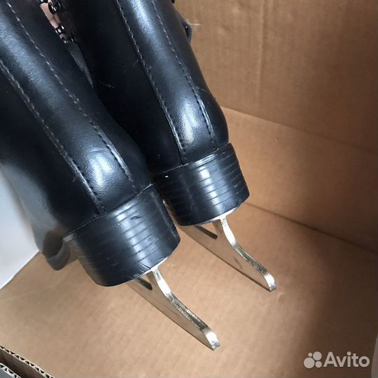 Коньки Glacier by Jackson 222