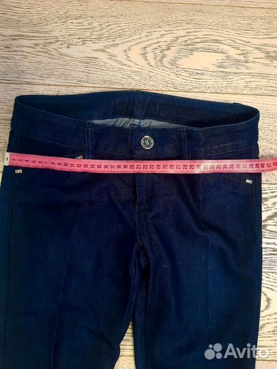 Джинсы женские