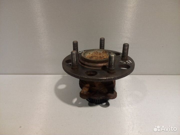 Ступица задняя правая Kia Ceed универсал G4FC 2011