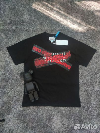 Футболка Maison Margiela Caution