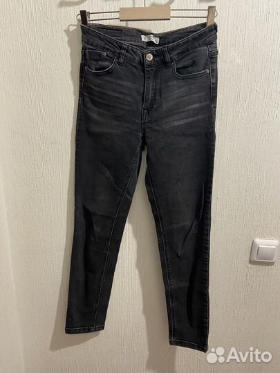 Джинсы Pull and Bear