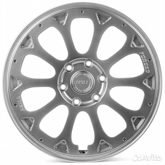 Кованы диски SV355 R20 на Toyota Land Crusier 300