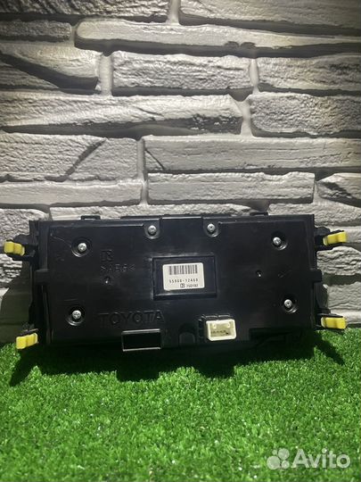 Блок управления климатом Toyota corolla E150