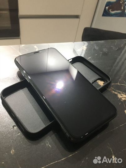 iPhone Xs, 256 ГБ