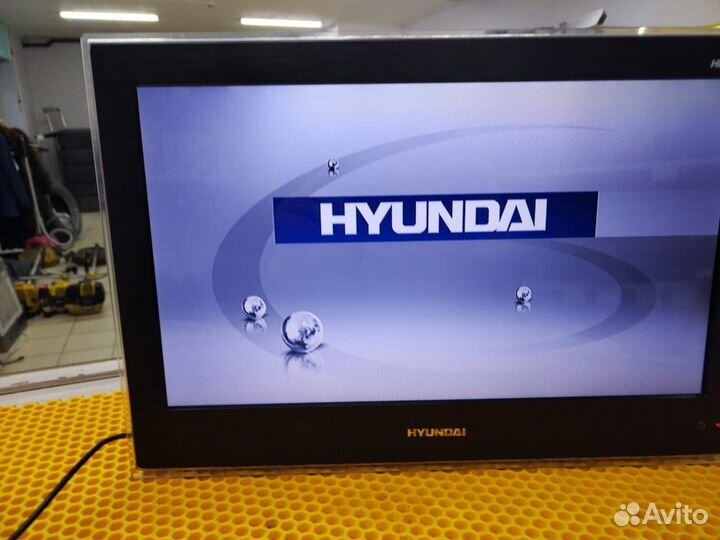 Телевизор hyundai h-led15v8