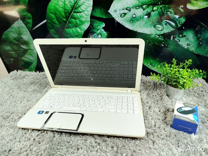 Ноутбук Toshiba i7/1000gb/8gb/HD7670/15.6