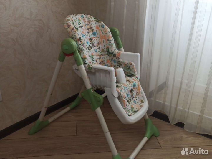 Стульчик для кормления babyton