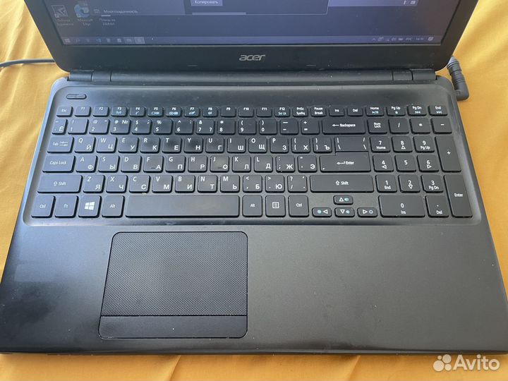 Ноутбук Acer Aspire E1