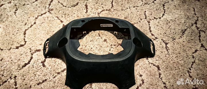 Кожух подрулевой Chrysler Pacifica