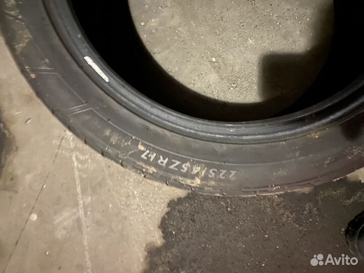 Dunlop SP Sport Maxx 225/45 R17