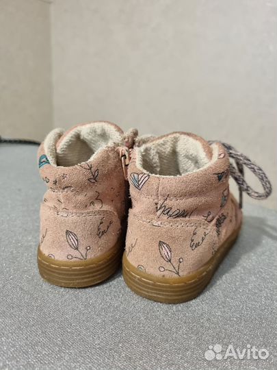 Ботинки zara 24 весна с рисунком