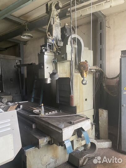 Координатно-расточной станок 2440сф4