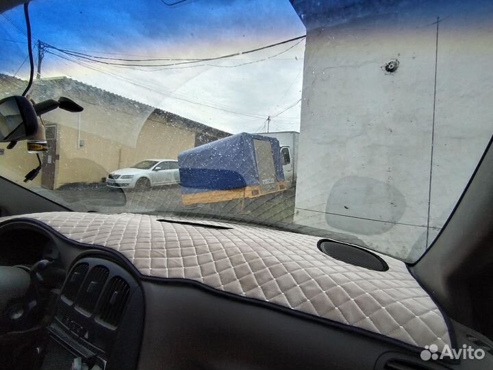 Накидка на панель Додж Караван 4