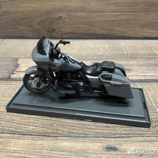 Модель мотоцикла harley davidson road glide cvo