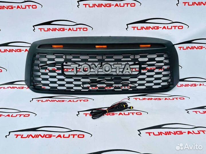 Решетка радиатора Toyota Tundra L9492