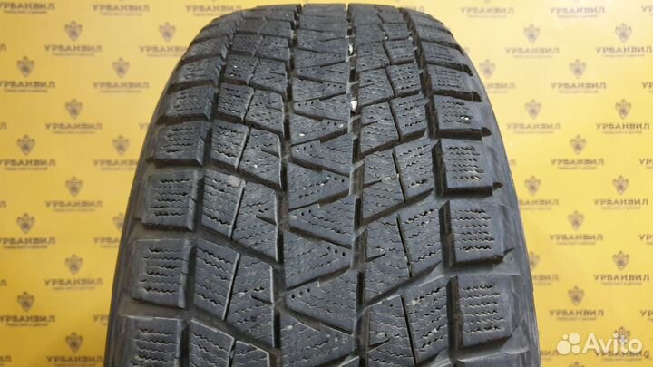 Bridgestone Blizzak DM-V1 235/55 R18 100R