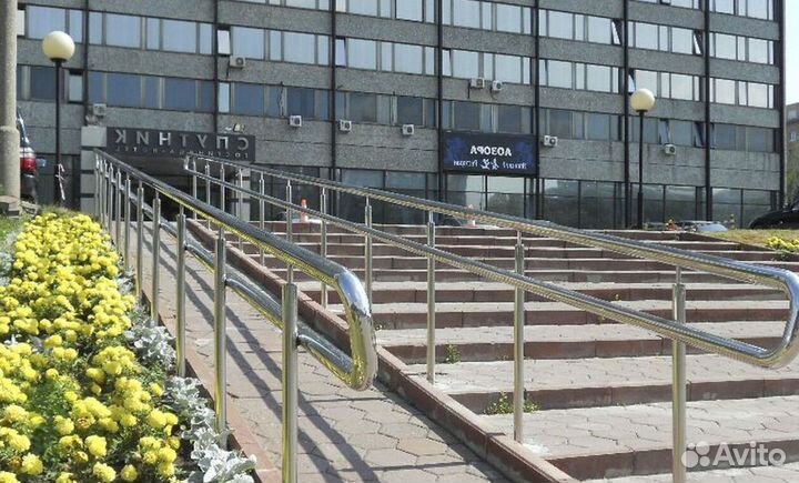 Ограждение из полированной нержавеющей стали