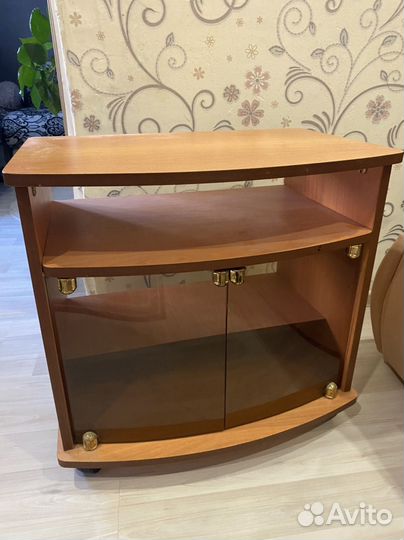 Тумба под телевизор