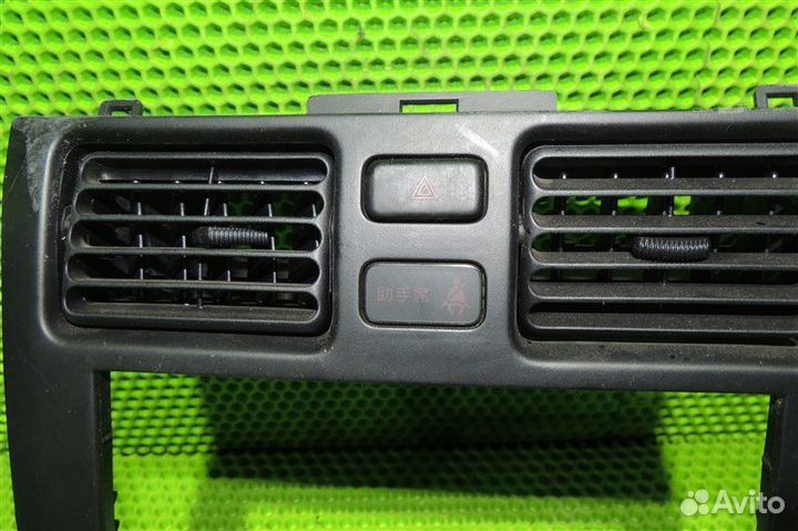 Рамка магнитолы Toyota Caldina AT211 7AFE 2000