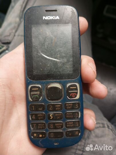 Nokia 100