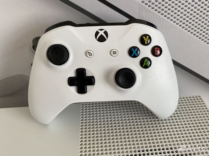 Xbox One S