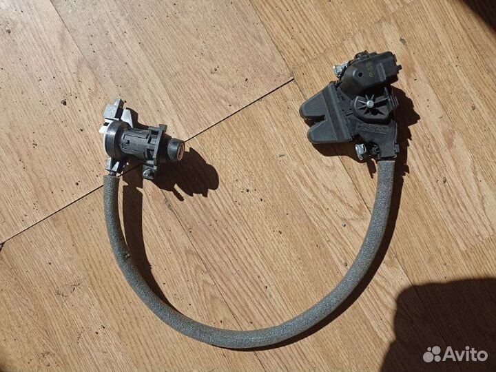 Замок Mercedes-Benz C-Class W204 2007-2015