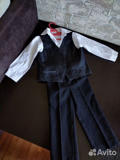 Нарядный костюм на мальчика