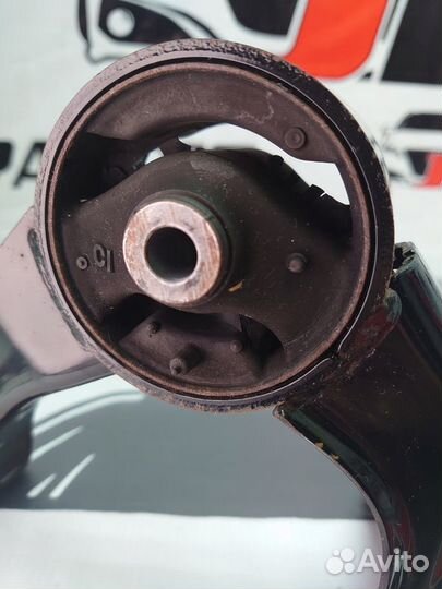 Опора двигателя Mitsubishi Lancer 10