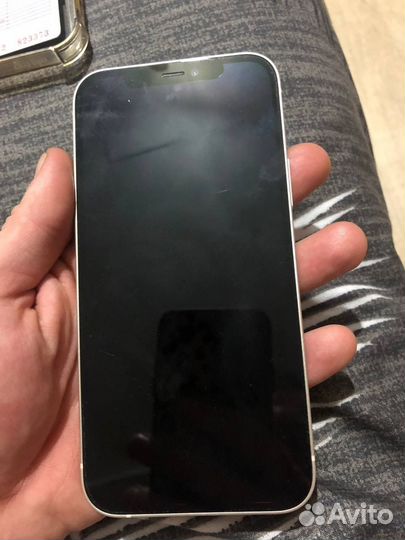 iPhone 12, 64 ГБ