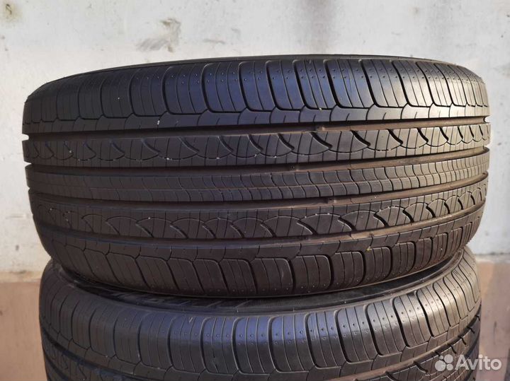Nexen N'Priz AH8 215/55 R17 94V