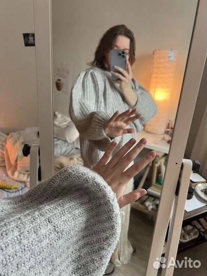 Свитер с пышными рукавами