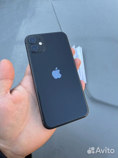 iPhone 11, 64 ГБ