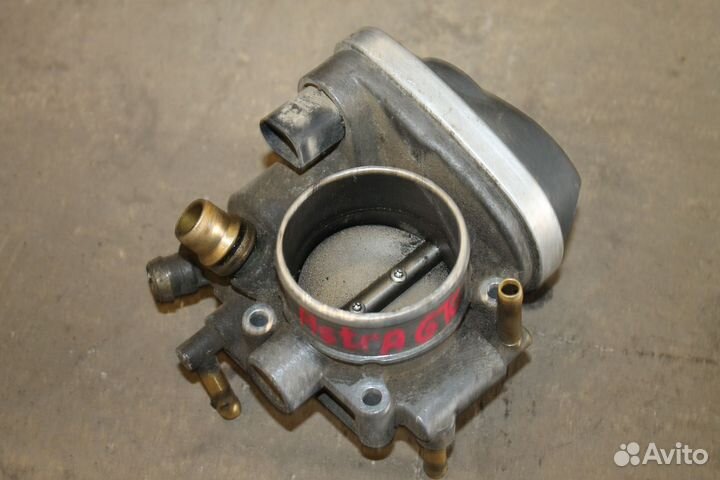 Opel Astra GTC 1.8 дроссельная заслонка