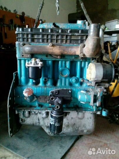 Двигатель д240