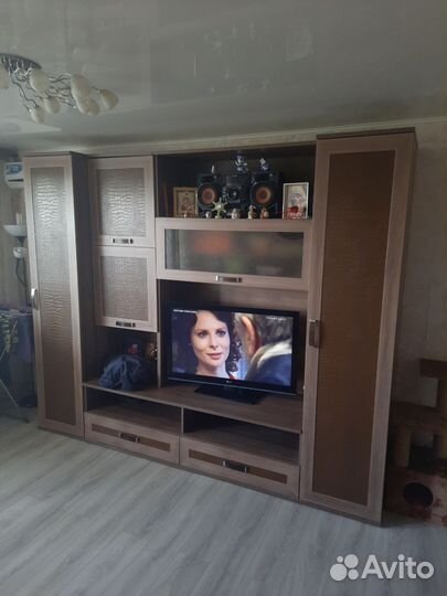 Стенка в гостиную