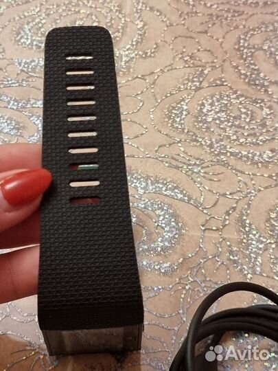 Фитнес браслет fitbit surge