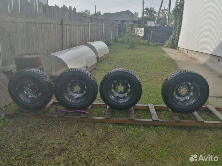 Hankook I'Pike RW11 245/70 R16 107T