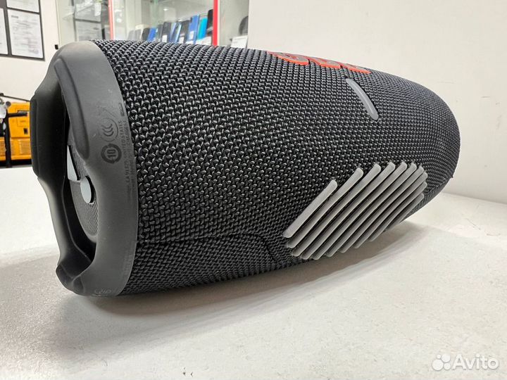 Беспроводная колонка JBL Charge 5