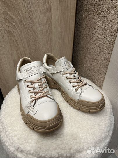 Ботинки женские 39 размер