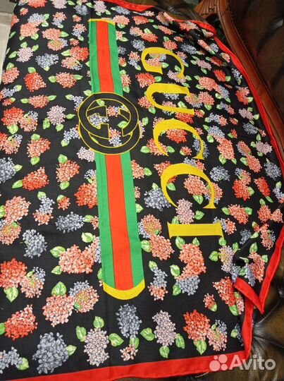 Платок шелковый 95см gucci италия