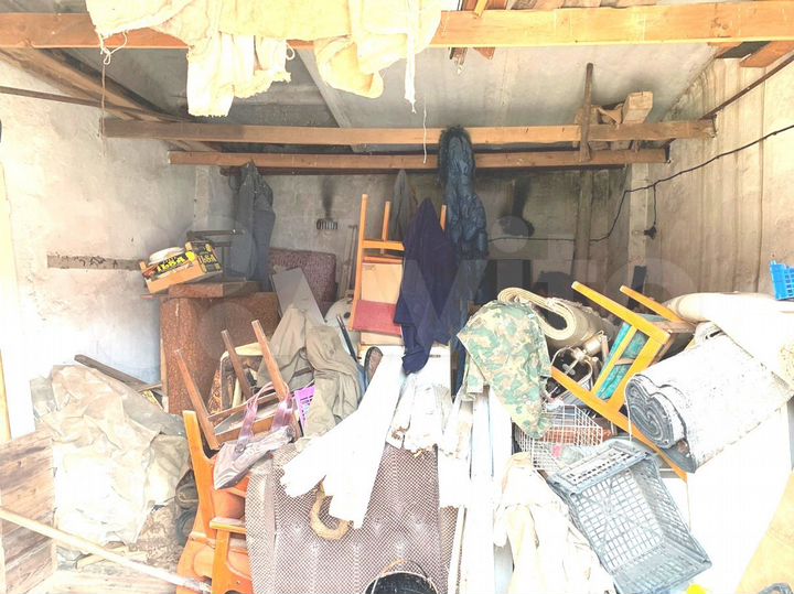 Гараж, > 30 м²