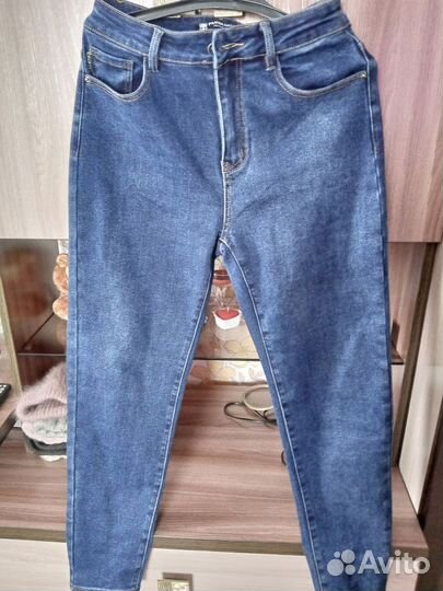 Джинсы