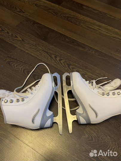 Детские фигурные коньки Jackson 450