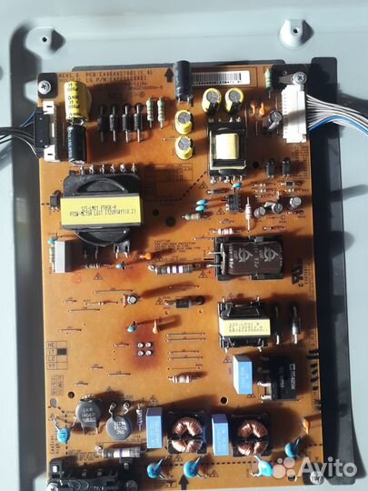 ЖК телевизор LG 42LS570T на запчасти