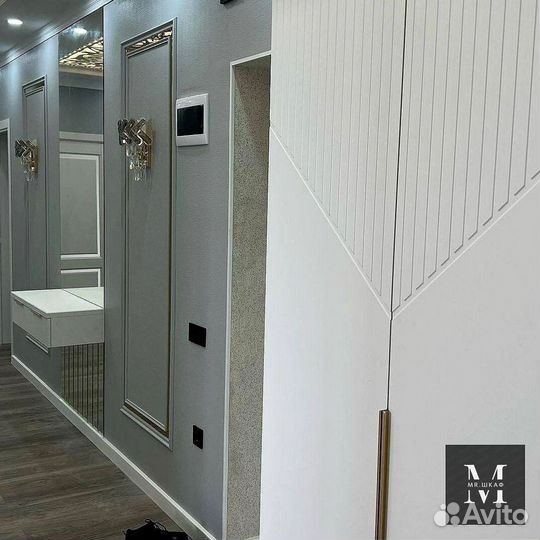 Распашной шкаф