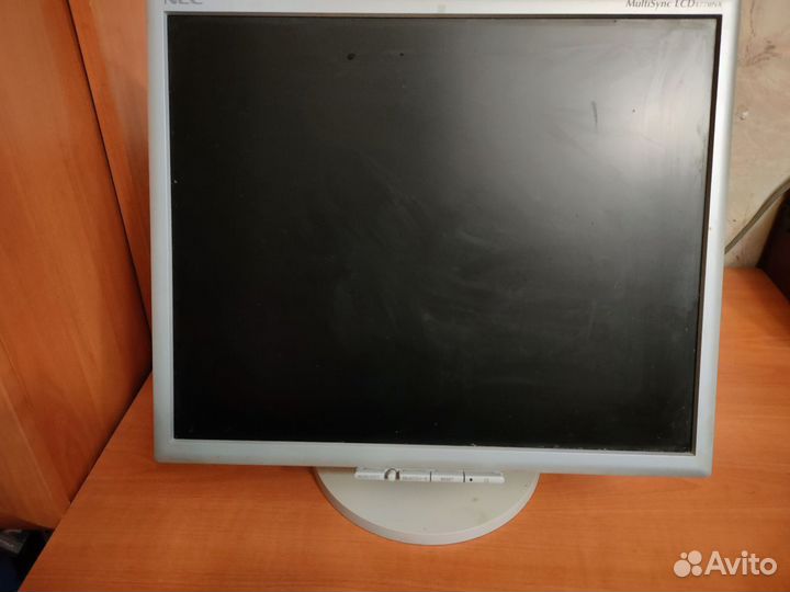 Монитор NEC Multisync LCD 1770NX