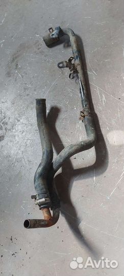 Патрубок охлаждения на Cadillac CTS