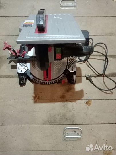 Торцовочная комбинированная пила зубр ЗПТК-210-150