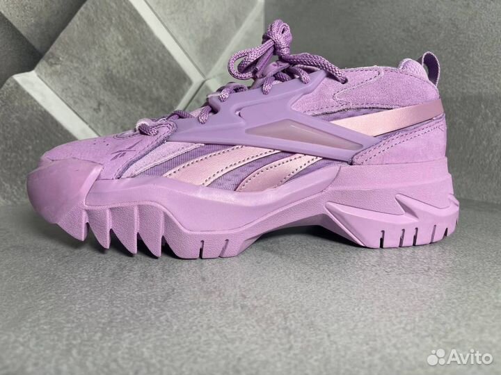 Кроссовки reebok cardi b новые